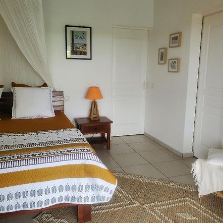 Chambre D'Hote Avec Vue Mer Grand-Bourg  Exteriör bild